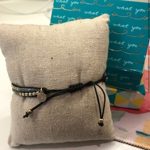 Stella & Dot Farren Pully Bracelet - Picture 2 of 2